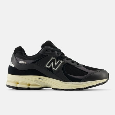 New balance 2024 shoes jeddah